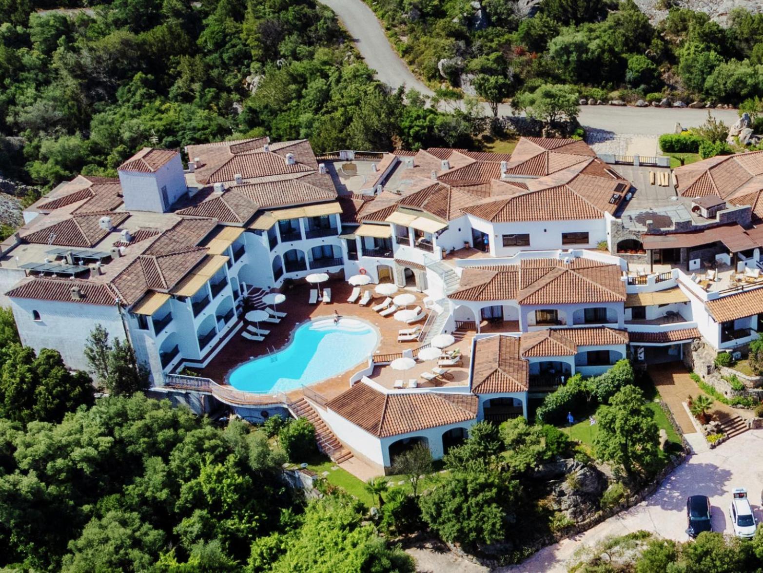 Hotel Pedra Santa Baja Sardinia Exterior foto